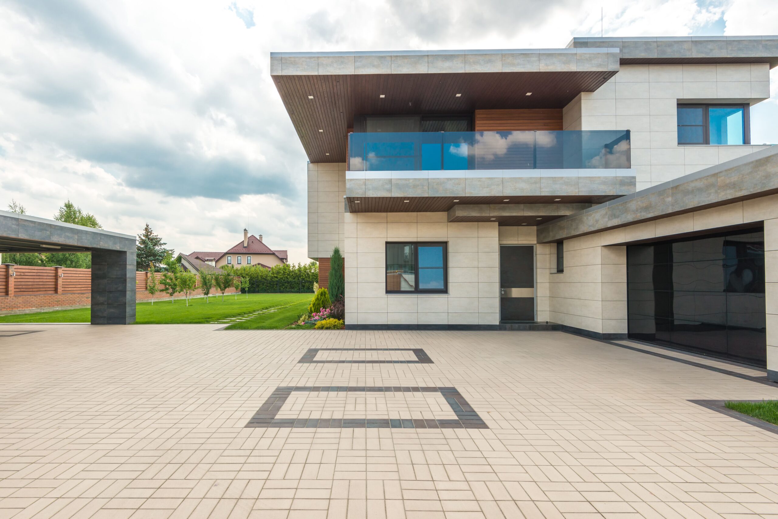 Paver driveway installation