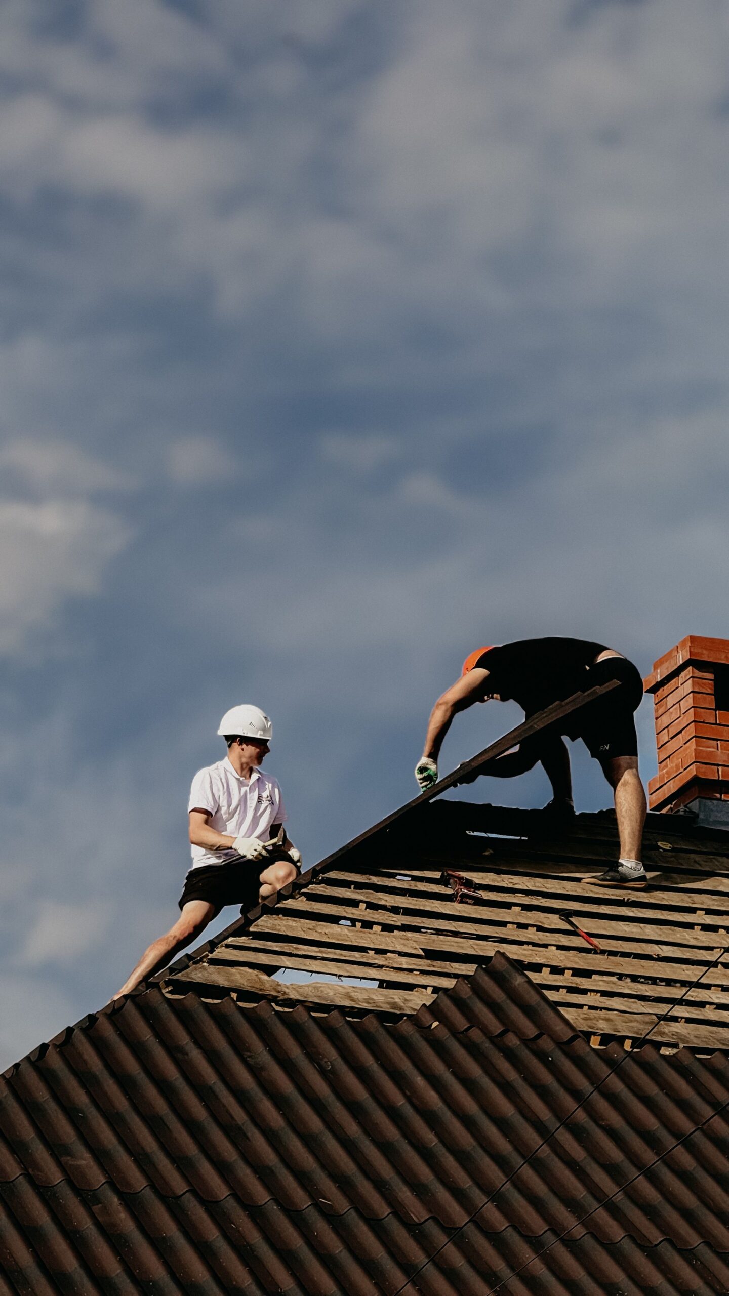 Roof leak repair by ManePoint Exteriors