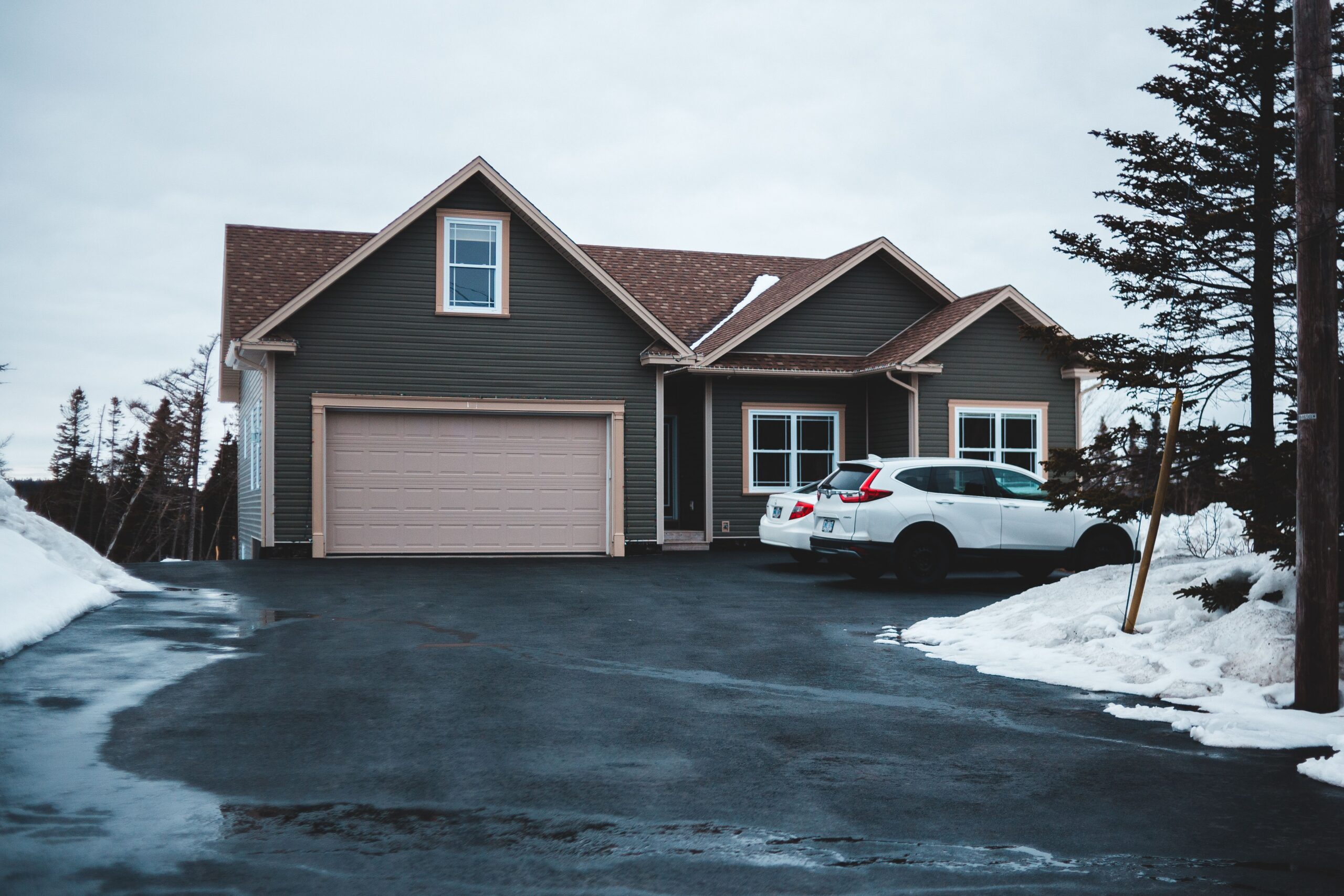 Asphalt driveway installation
